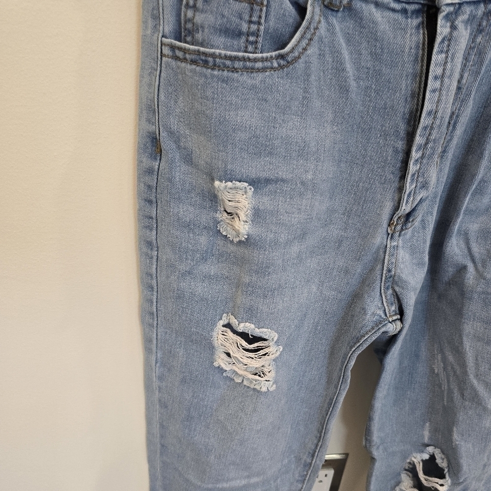 SHEIN High Waisted Distressed Ripped Lightwash Ankle Mom Jeans Size Small - Picture 2 of 9
